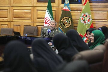 بانوان در دفاع مقدس ۸ ساله و جنگ تحمیلی ۱۲ روزه نقشی تعیین‌کننده ایفا کردند