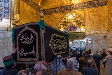 Li ber du astanên pîroz, cenazeya sembolîk a Îmam Hâdî (aleyhî selam) hat teşyî kirin