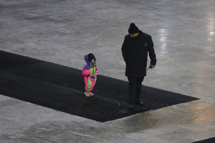 تقرير مصور/ أجواء حرم الإمام الرضا (ع) في ليلة ذكرى ميلاد الإمام الباقر (ع)