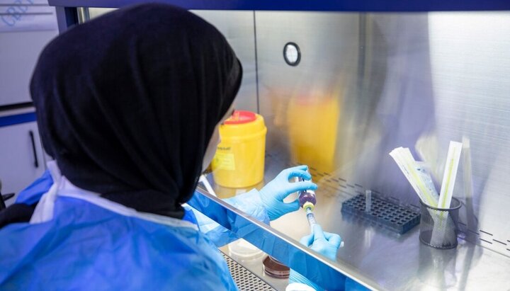 تقرير مصور/ مختبر مستشفى المجتبى (ع) للعتبة الحسينية يقدم فحوصات تشخيصية بمعايير عالمية