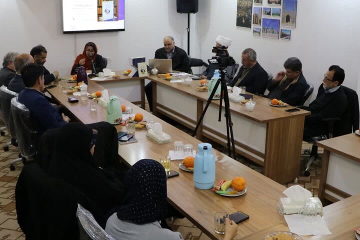 عکس خبری | رونمایی و نقد کتاب «دیوان طالب» اثر محمدحسین طالب قندهاری در مشهد