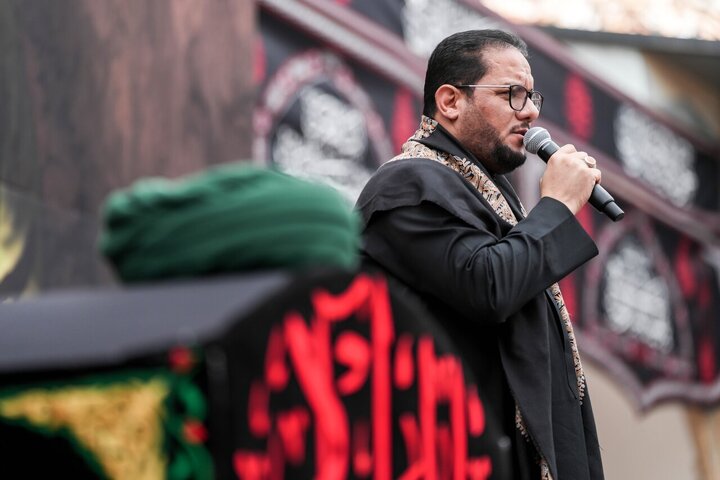 Informe fotográfico | Numerosa concurrencia en la ceremonia por el martirio del Imam Alí al-Hadi en el Santuario Al-Askari