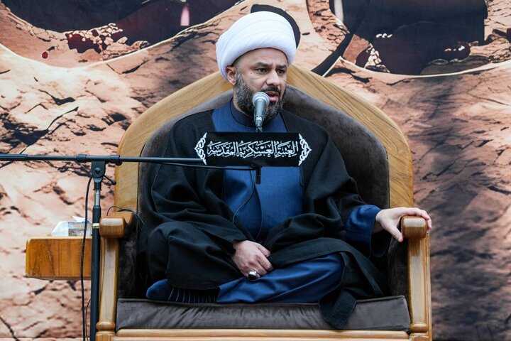 Informe fotográfico | Numerosa concurrencia en la ceremonia por el martirio del Imam Alí al-Hadi en el Santuario Al-Askari