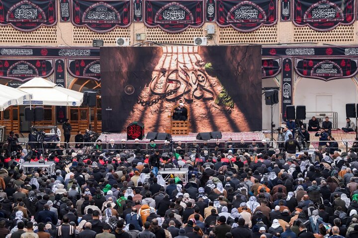 Informe fotográfico | Numerosa concurrencia en la ceremonia por el martirio del Imam Alí al-Hadi en el Santuario Al-Askari