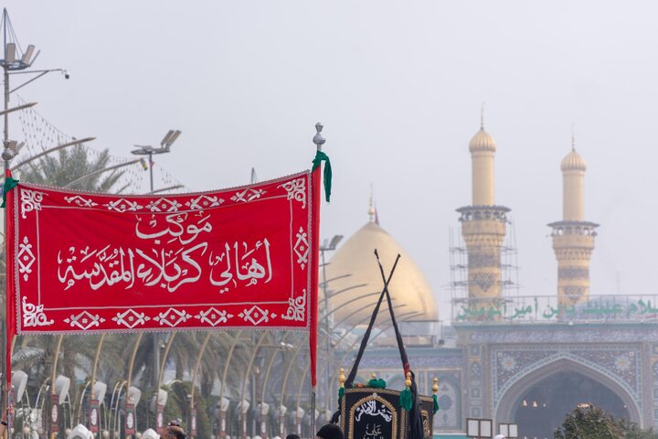 تقرير مصور/ تشييع النعش الرمزي للإمام الهادي (عليه السلام) عند العتبتين المقدستين في كربلاء