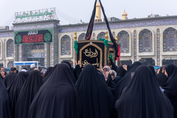 تقرير مصور/ تشييع النعش الرمزي للإمام الهادي (عليه السلام) عند العتبتين المقدستين في كربلاء