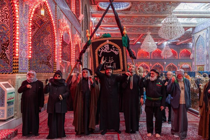 تقرير مصور/ تشييع النعش الرمزي للإمام الهادي (عليه السلام) عند العتبتين المقدستين في كربلاء