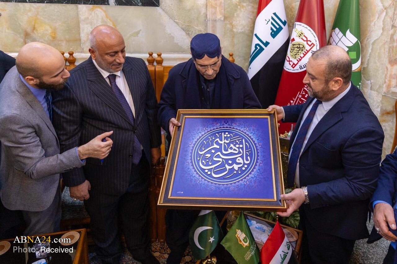 عکس خبری | حضور آصف علی زرداری رئیس‌جمهور پاکستان در حرم حضرت عباس(ع)