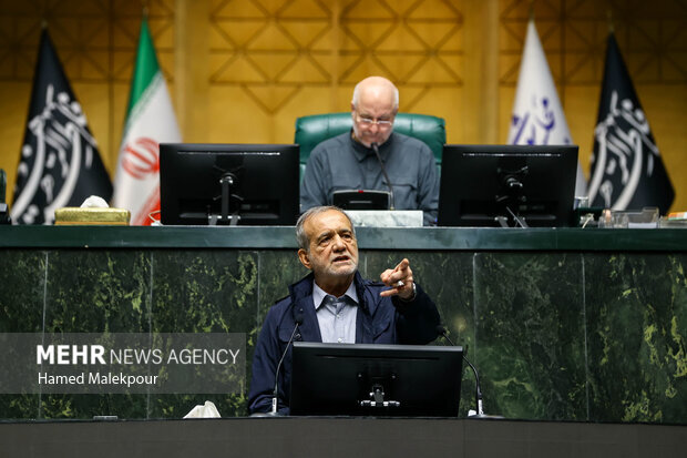 سەرۆک کۆماری ئێران: ئاو بۆتە کێشەیەکی جیدیی وڵات