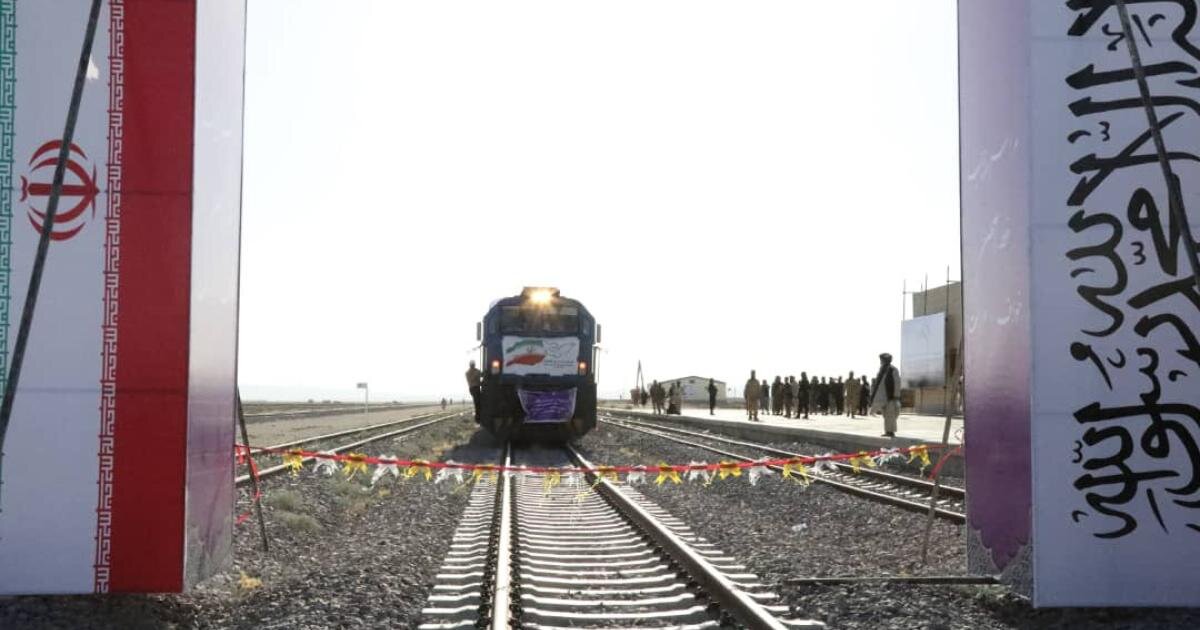 تأکید بر افزایش ظرفیت خط آهن خواف-هرات در دیدار هیئت ایرانی با استاندار هرات