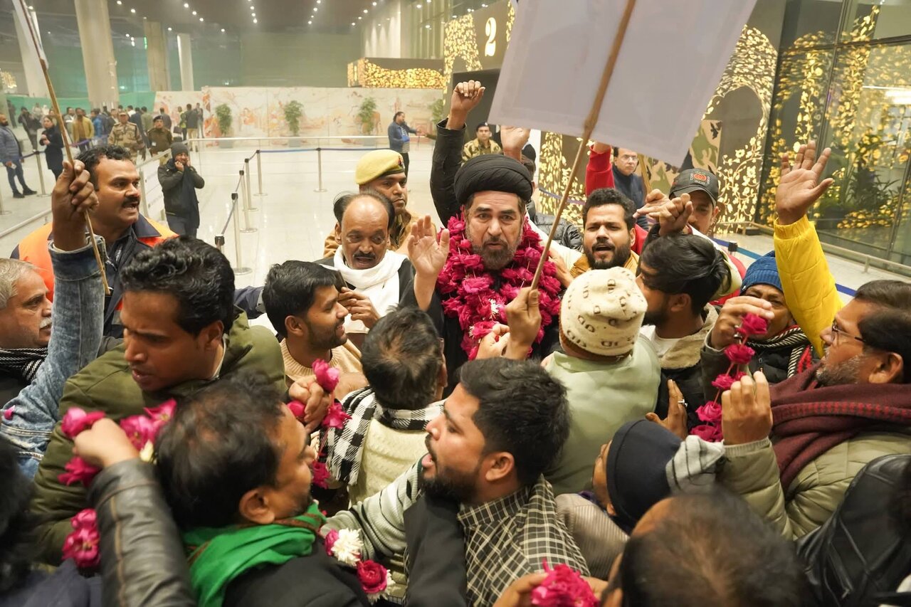 استقبال ویژه از دبیر کل مجلس علمای شیعه هند پس از کسب جایزۀ جهانی امام خمینی (ره) + تصاویر