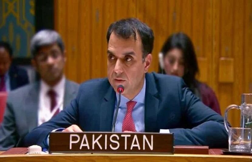 ایران کے جوہری پروگرام سے متعلق تمام امور کاحل مکالمےکے ذریعےہی ممکن ہے: پاکستان