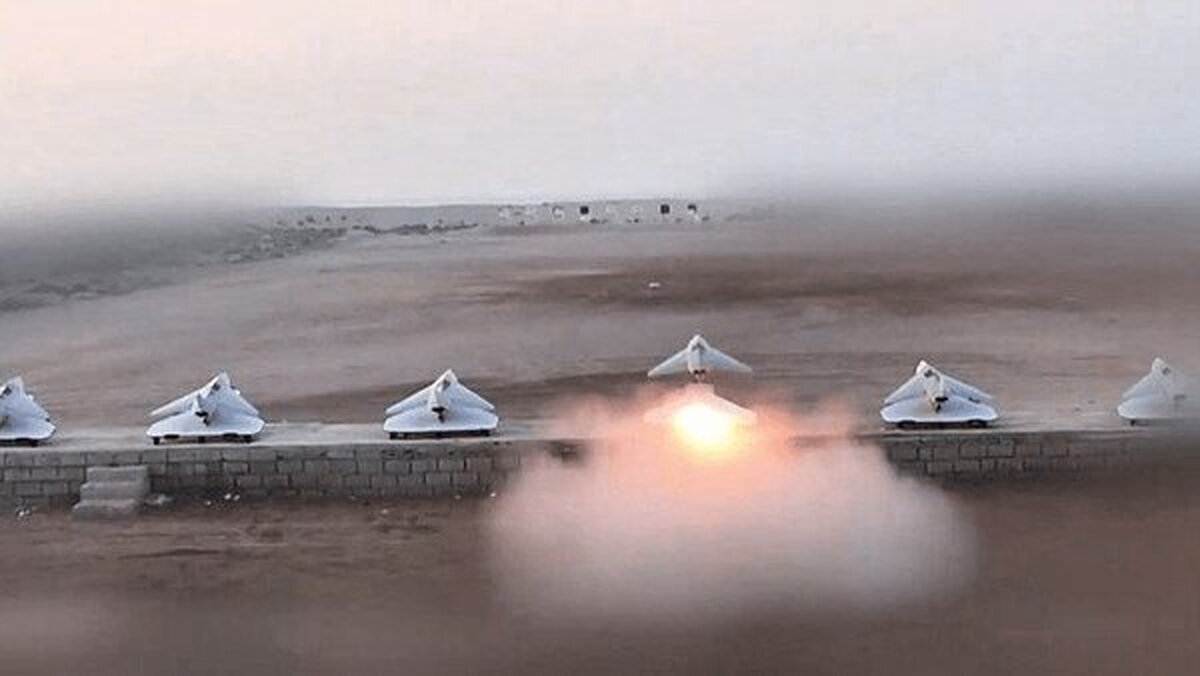 Jeshi la Walinzi wa Mapinduzi ya Iran Lafichua Droni Mpya ya Kujitoa Mhanga ya Kasi ya Juu imayoitwa: “Hadid-110 | Hadid yaani: Chuma