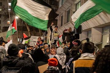 تصاویر | تجمع صدها نفر در لندن در حمایت از اعتصاب‌کنندگان غذا از گروه «اقدام برای فلسطین»