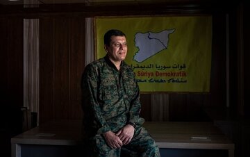 “Mezlûm Ebdi,” Fermandarê Giştî yê SDF: Me bi Şamê re ji bo yekbûna hêzên leşkerî û resmîbûna karmendên rêveberiya xweser li hev kir