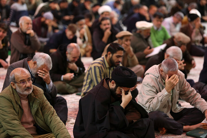 Photos: Reciting Ziyarat Jami‘a Kabira at Hazrat Masoumeh holy shrine
