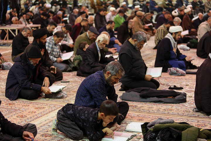 Photos: Reciting Ziyarat Jami‘a Kabira at Hazrat Masoumeh holy shrine