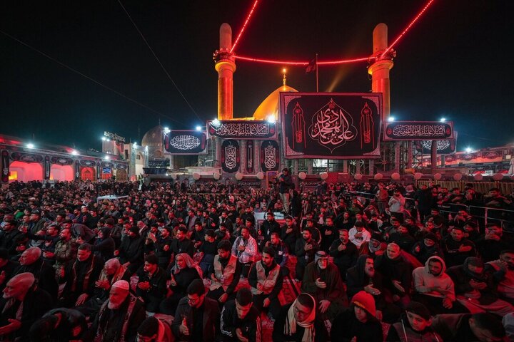 تقرير مصور/ مشاركة واسعة بذكرى استشهاد الإمام الهادي (ع) في حرم الإمامين العسكريين (ع) بسامراء