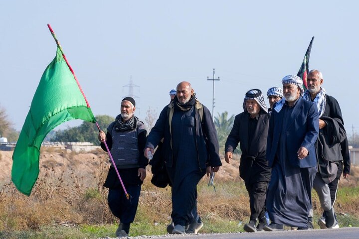 تقرير مصور/ إنطلاق "مشاية" من مختلف مناطق بالعراق نحو حرم الإمام الهادي(ع) بمناسبة شهادته