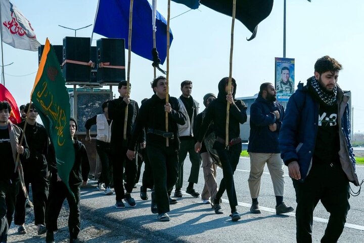 تقرير مصور/ إنطلاق "مشاية" من مختلف مناطق بالعراق نحو حرم الإمام الهادي(ع) بمناسبة شهادته