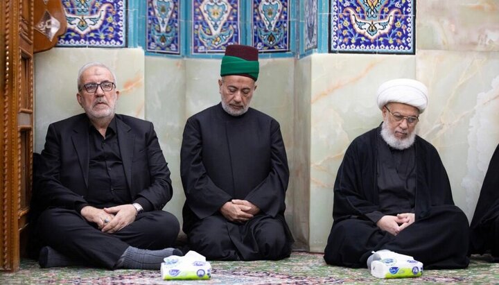 تقرير مصور/ العتبة الحسينية تقيم مجلس عزاء باستشهاد الامام علي الهادي (ع) في الصحن الحسيني