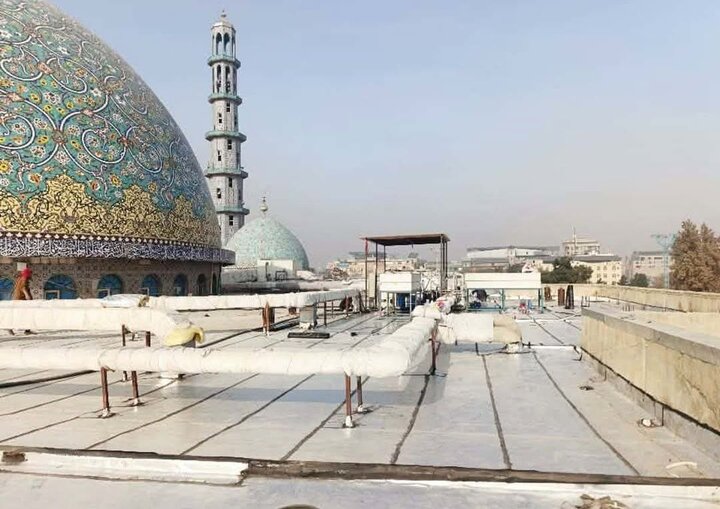 مشارکت تاجر افغانستانی در بازسازی مسجد روضه شریف پس از زلزله