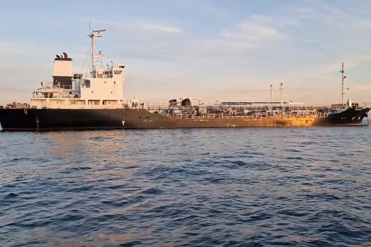 IRGC seizes vessel with 4 million liters of smuggled fuel