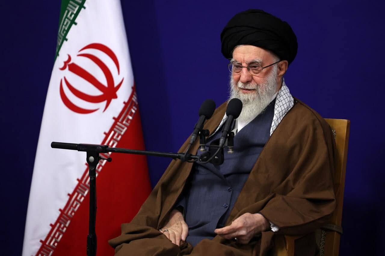 Wajumbe wa Kamati ya Maandalizi ya Kongamano la Kumuenzi Ayatollah Sayyid Mohammad Hadi Milani Wakutana na Kiongozi wa Mapinduzi ya Kiislamu +Picha