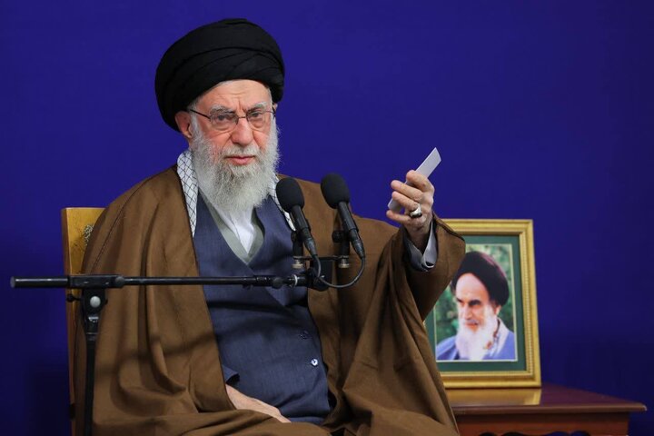 အာယာသွလ္လာဟ် ဆယက်ဒ် မိုဟမ္မဒ် ဟာဒီ မီလာနီ(ရ.ဟ) ၏ နှစ်ပတ်လည်နေ့ကို စီစဉ်သည့် ကော်မတီဝင်များ သည် ရဲဟ်ဗရ် အင်န်ကေလာဗ် အစ္စလာမ်မီ  နှင့် တွေ့ဆုံ ။ ။ Photos