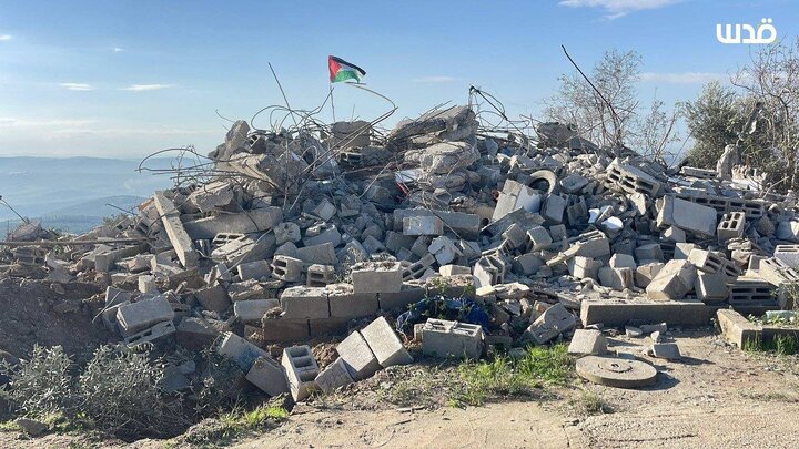 تقرير مصور/ جيش الاحتلال الصهيوني يهدم منزل شهيد فلسطيني في قرية "بزارية