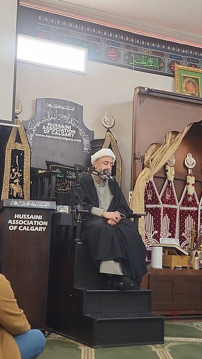 تقرير مصور/ مجلس عزاء باستشهاد الإمام الهادي (ع) في مدينة كالغاري الكندية