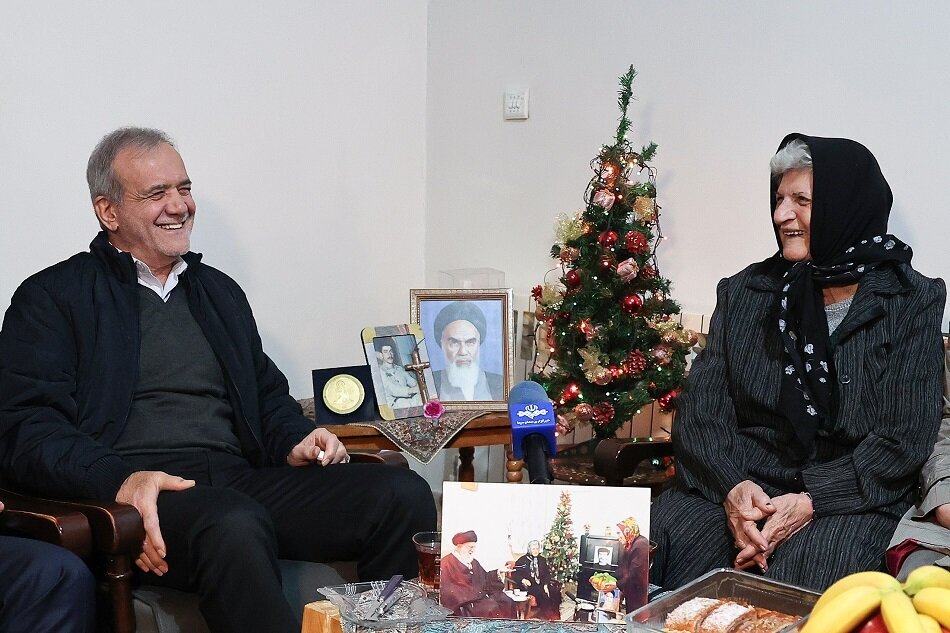 Pezeshkian: Kewibawaan Negara Hari Ini Datang daripada Pengorbanan Para Syahid