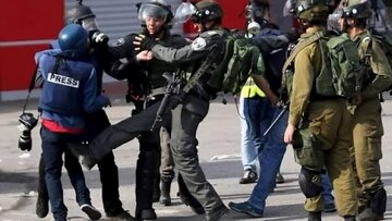 ইসরায়েল গণমাধ্যমের কণ্ঠরোধ করছে