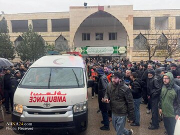 Jenazah Syahid Serangan Pengganas Diusung di Masjid Jamek Imam Ali(AS) Syria