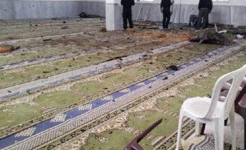 Yəhudi nökəri sələfi Qolani iş başında: Suriyada İmam Əli (ə) məscidində intihar əməliyyatı 3 Şiə Şəhid oldu