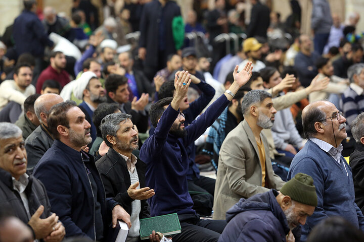 Photos: Special Program of Laylat al-Raghaib held at Hazrat Masoumeh holy shrine