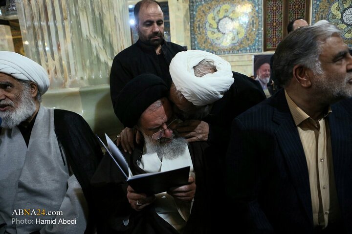 حضور آیت‌الله سید احمد خاتمی عضو فقهای شورای نگهبان و خبرگان رهبری و امام جمعه تهران در مراسم یادبود مرحوم آیت‌الله سید محمد شاهچراغی، نماینده سابق ولی‌فقیه و امام‌جمعه پیشین سمنان در مسجد امام حسن عسکری «علیه السلام» قم