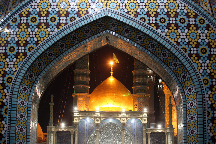 Informe fotográfico | Programa especial por Laylat al-Raghaib en el santuario sagrado de la Excelencia Fátima Masuma (la paz sea con ella)