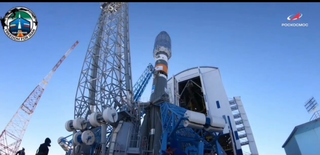 Video/Larawan | PANOORIN | Inilipat ang mga satellite ng Iran patungo sa launch pad / Ang paglulunsad ay bukas, Linggo, 16:38 (oras ng Iran)