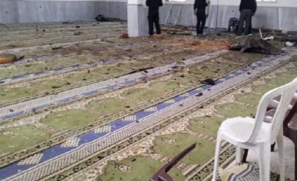 Јәһуди нөкәри сәләфи Голани иш башында: Суријада Имам Әли (ә) мәсҹидиндә интиһар әмәлијјаты 3 Шиә Шәһид олду