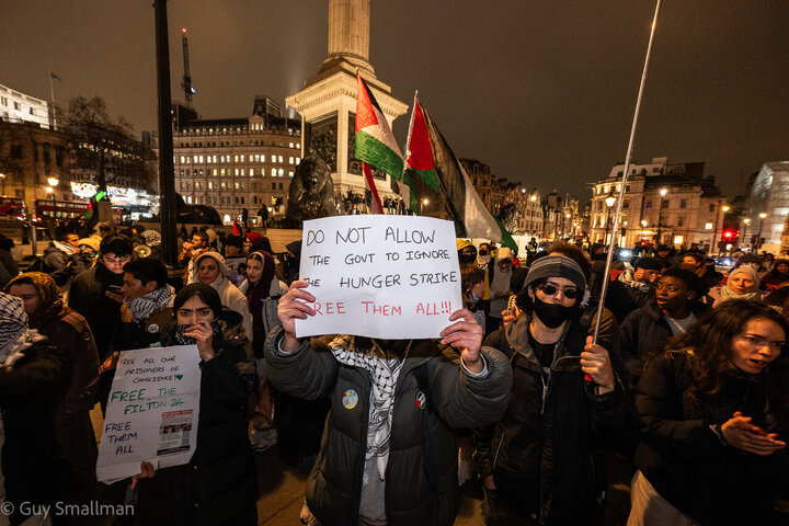 图片新闻 | 数百人在伦敦集会声援"行动争取巴勒斯坦"组织的绝食者