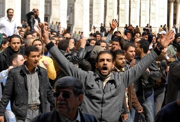 ویدیو | آغاز اعتراض‌ها و تجمعات علویان؛ نمی‌خواهیم تحت سلطه تحریرالشام باشیم