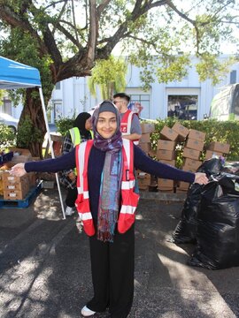 Informe fotográfico | Voluntarios de Who is Hussain PB se unen a ICNA Relief en Miami para combatir el hambre