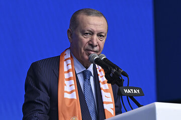 Erdogan li Hatayê:Tirk, Ereb, Kurd û Tirkmen yek netewe ne/Tirkiye berpirsiyarê Sûriyeyê û erdnîgariya çandî ya herêmê ye