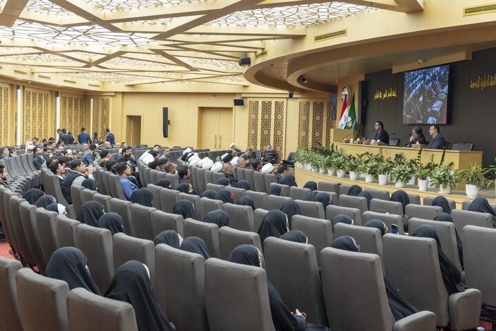 تقرير مصور/ إقامة جلسة بحثية عن حوزة كربلاء في القرن الثاني عشر الهجري