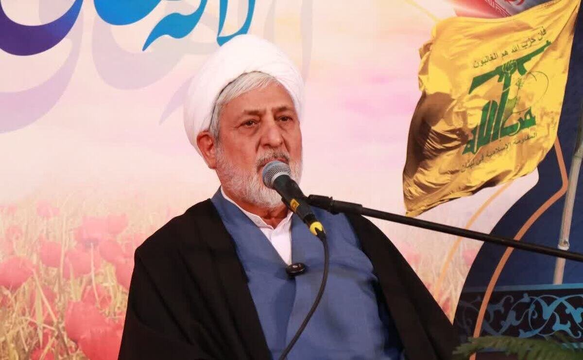 شهدا با عبور از شعار، هویت دینی و انقلابی ملت ایران را تثبیت کردند