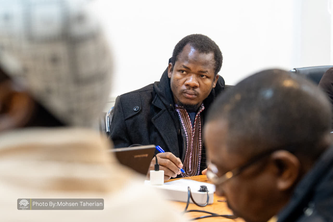 برگزاری کارگاه نویسندگی ویژه طلاب و دانشجویان آفریقایی در قم + تصاویر