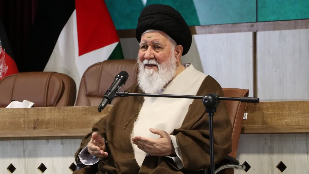 آیت الله علم الهدی در همایش »الغالبون«: شکست مستقیم آمریکا در برابر مقاومت، عبرتی تاریخی از مکتب شهید سلیمانی است