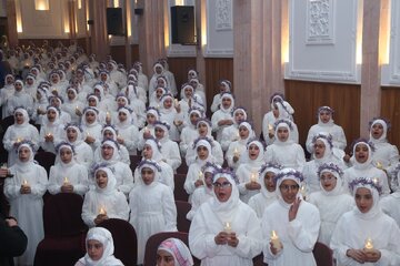 تقرير مصور/ حفل بهيج لأكثر من 400 فتاة بلغن سن التكليف الشرعي في حارة حريك اللبنانية