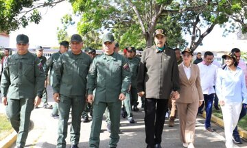 Maduro afirma que la FANB está “más preparada que nunca” para defender Venezuela ante la agresión imperialista de EE.UU.